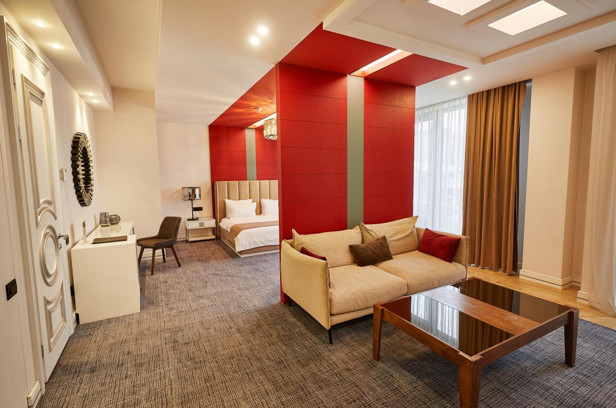 Aghababyan's Hotel Yerevan Bagian luar foto A typical studio apartment