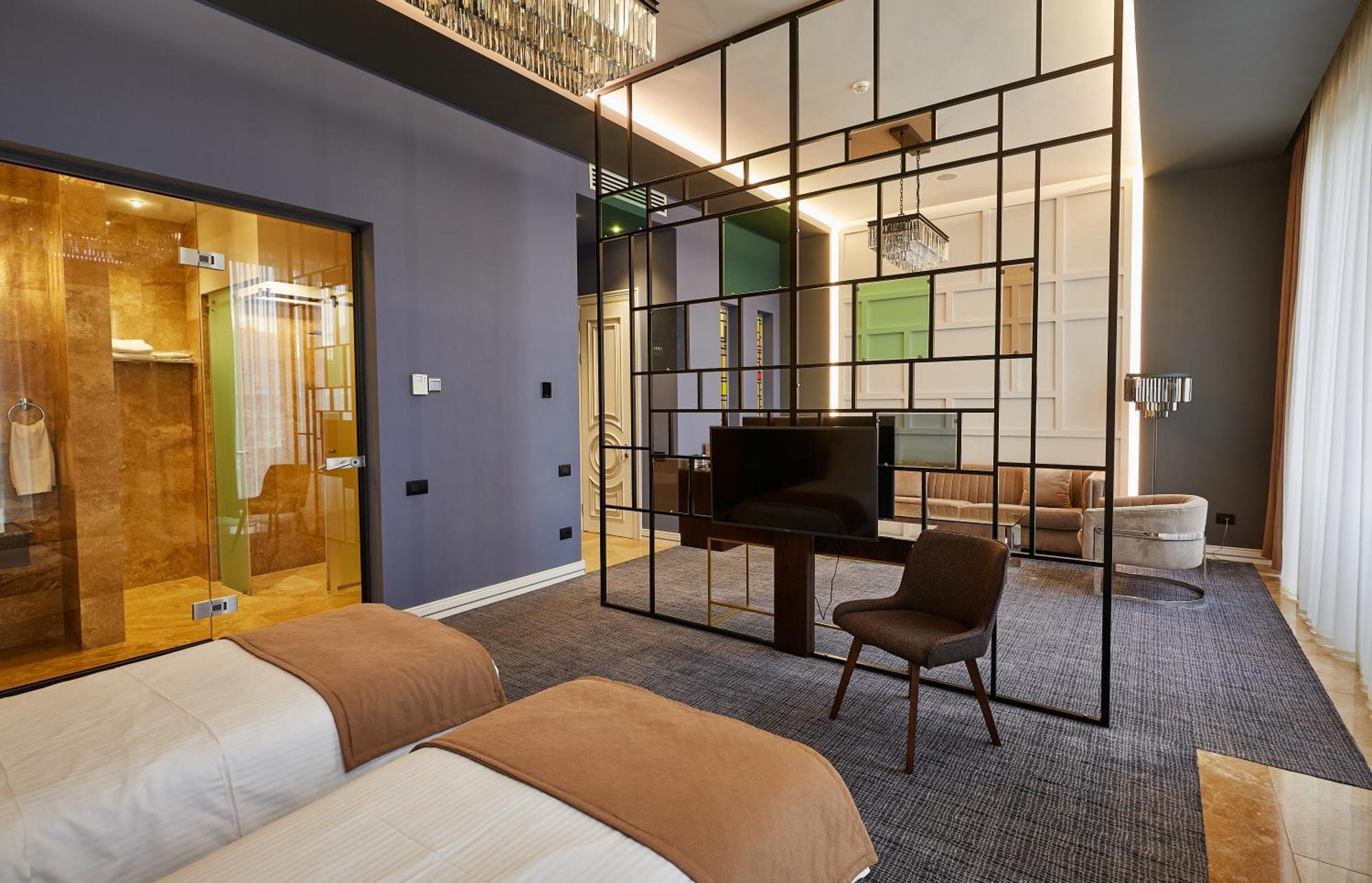 Aghababyan's Hotel Yerevan Ruang foto Suite