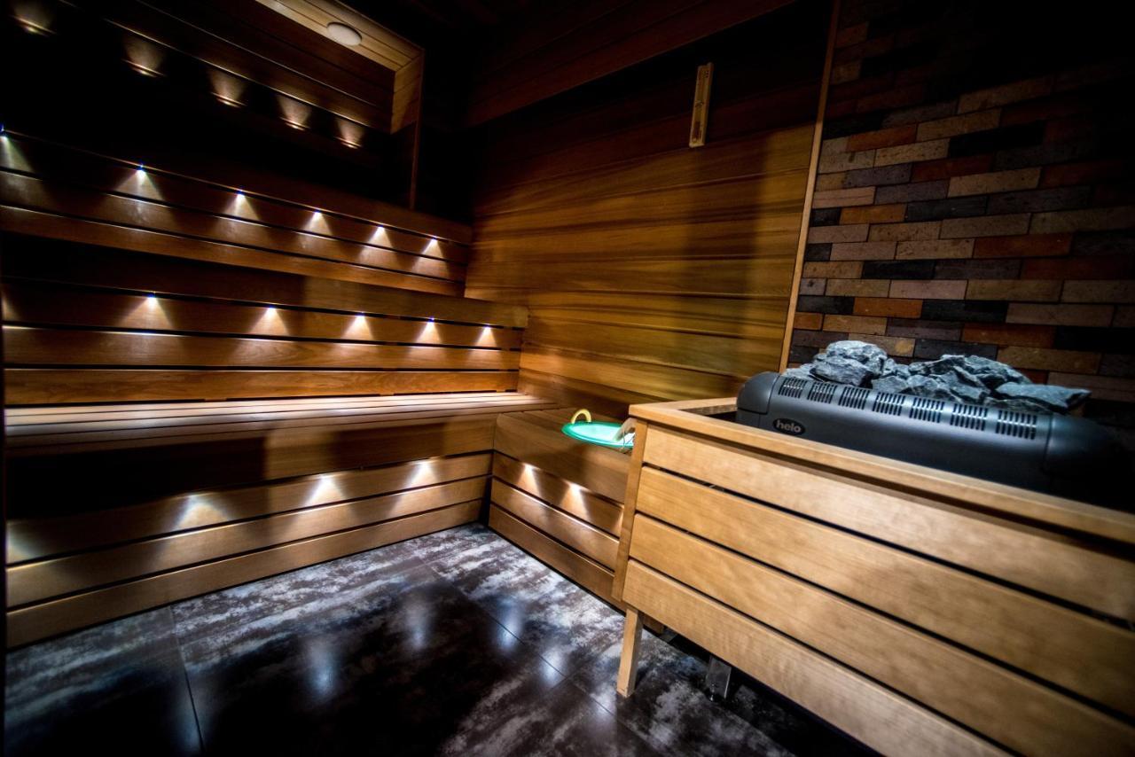 Aghababyan's Hotel Yerevan Bagian luar foto A modern Finnish sauna