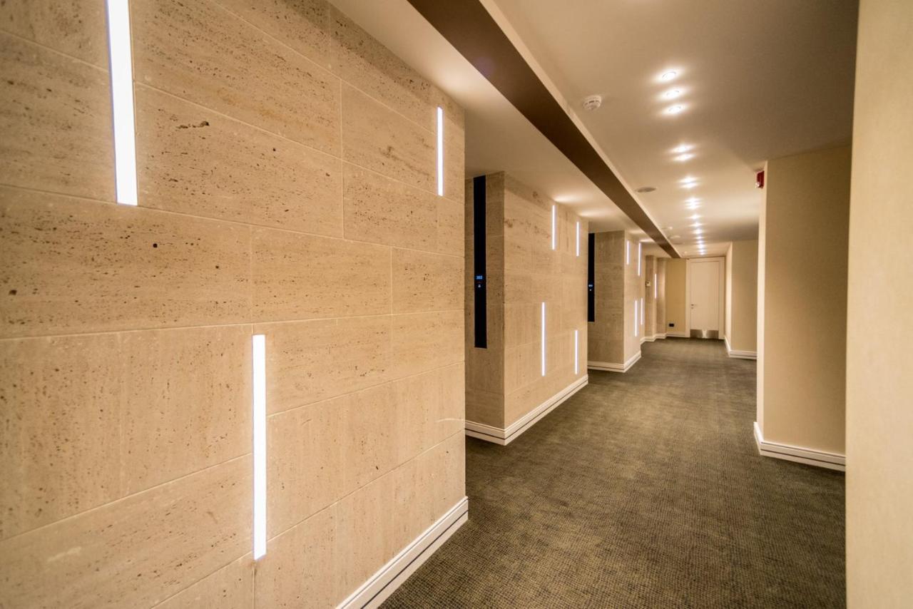 Aghababyan's Hotel Yerevan Bagian luar foto Interior of the building